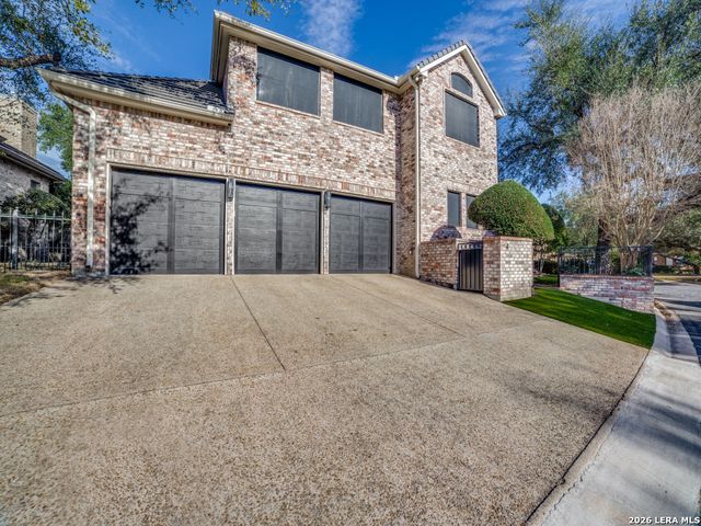 4 Hendon Ln, San Antonio, TX 78257