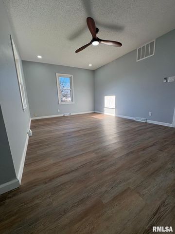 3100 S 5TH Street, Springfield, IL 62703