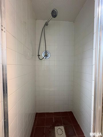 3100 S 5TH Street, Springfield, IL 62703