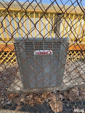 3100 S 5TH Street, Springfield, IL 62703