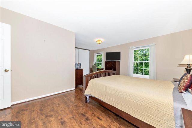 1703 LOGMILL LN, Gaithersburg, MD 20879