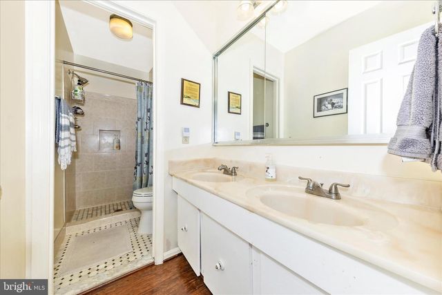 1703 LOGMILL LN, Gaithersburg, MD 20879