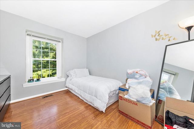 1703 LOGMILL LN, Gaithersburg, MD 20879