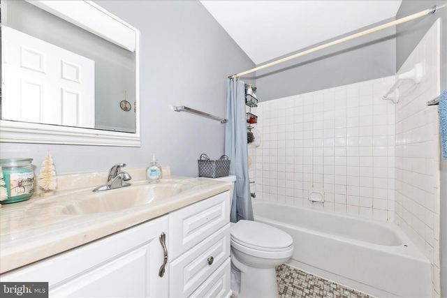 1703 LOGMILL LN, Gaithersburg, MD 20879