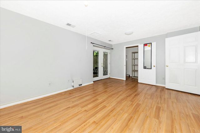 1703 LOGMILL LN, Gaithersburg, MD 20879