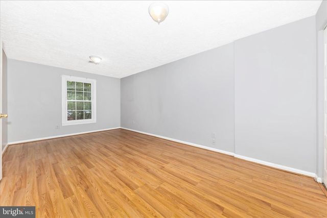 1703 LOGMILL LN, Gaithersburg, MD 20879