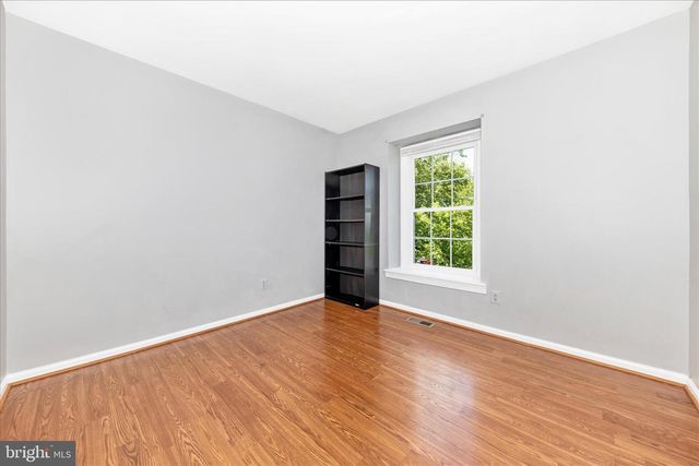 1703 LOGMILL LN, Gaithersburg, MD 20879