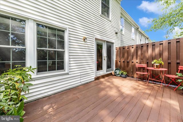 1703 LOGMILL LN, Gaithersburg, MD 20879
