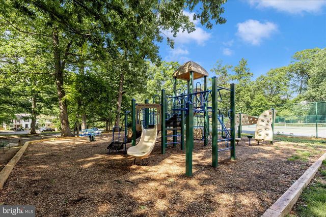 1703 LOGMILL LN, Gaithersburg, MD 20879