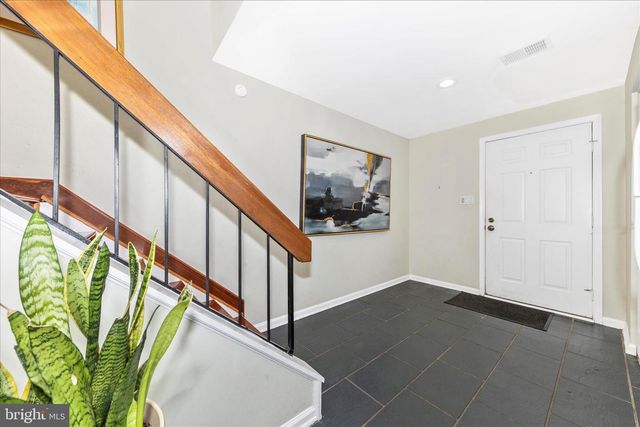 1703 LOGMILL LN, Gaithersburg, MD 20879
