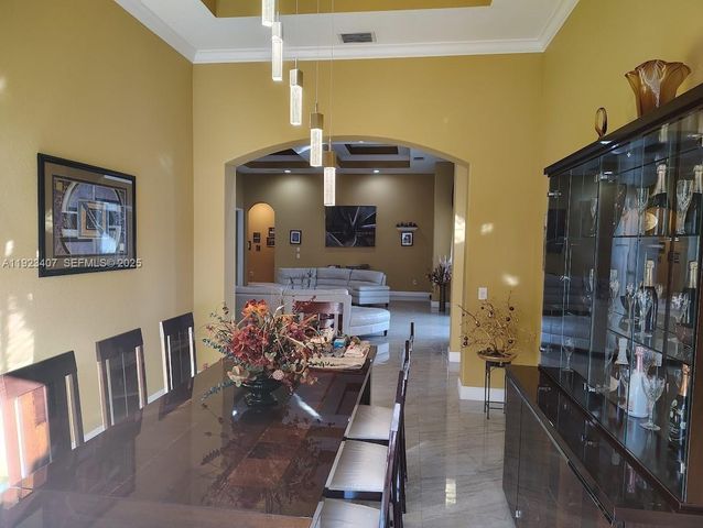 15802 SW 15th St, Weston, FL 33326