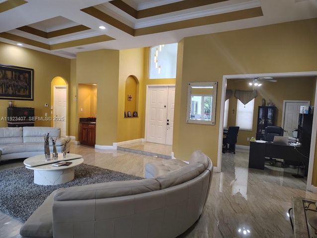 15802 SW 15th St, Weston, FL 33326