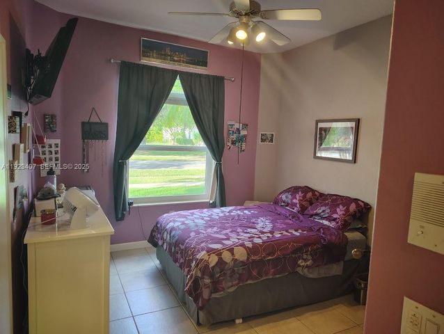 15802 SW 15th St, Weston, FL 33326