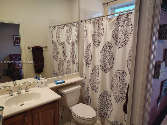 15802 SW 15th St, Weston, FL 33326