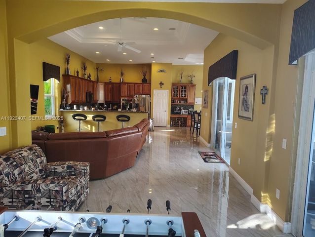 15802 SW 15th St, Weston, FL 33326