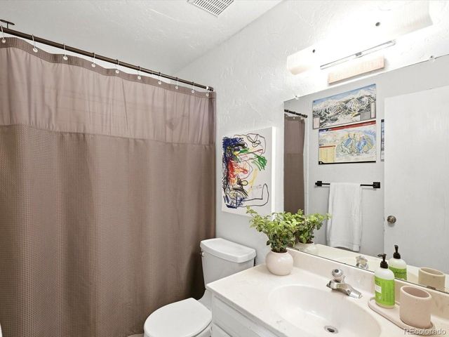3380 Ashwood Cir, Colorado Springs, CO 80906