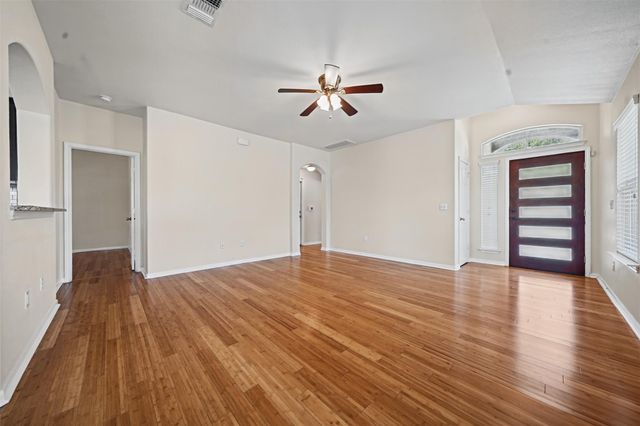 113 Wallops, Kyle, TX 78640