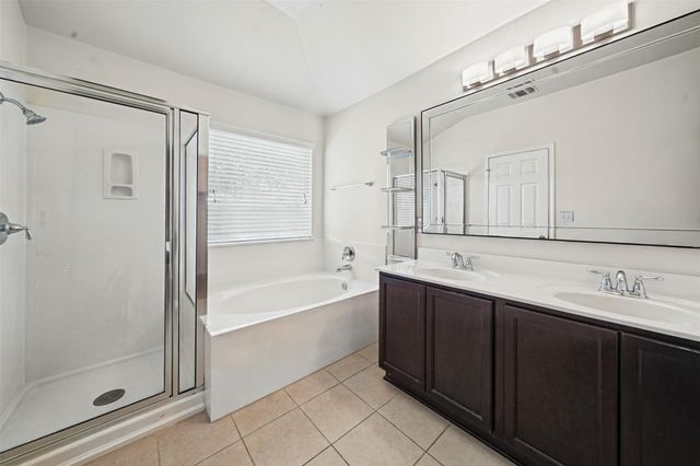 113 Wallops, Kyle, TX 78640