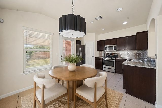 113 Wallops, Kyle, TX 78640
