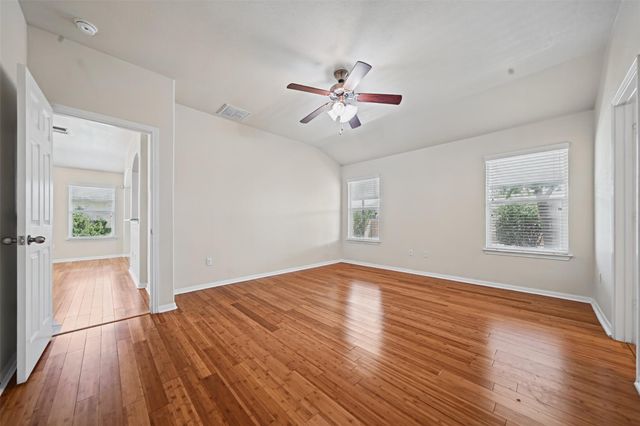 113 Wallops, Kyle, TX 78640
