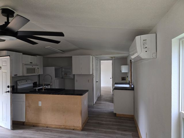 139 Cedar Street, Whitney, TX 76692