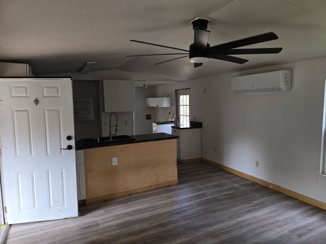 139 Cedar Street, Whitney, TX 76692