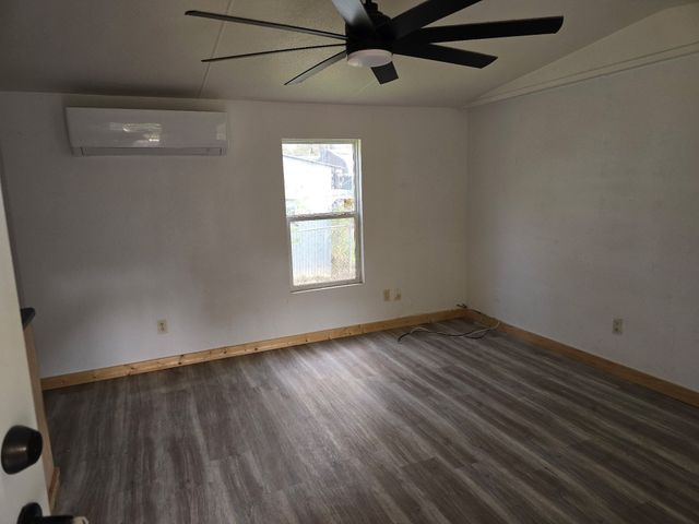 139 Cedar Street, Whitney, TX 76692