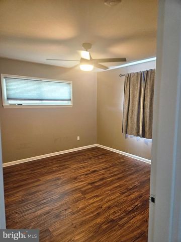 352 W WALNUT ST, Pottstown, PA 19464
