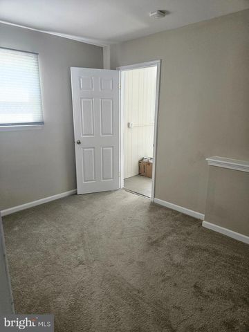 352 W WALNUT ST, Pottstown, PA 19464