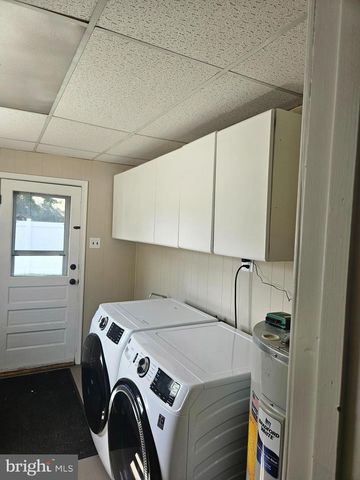 352 W WALNUT ST, Pottstown, PA 19464