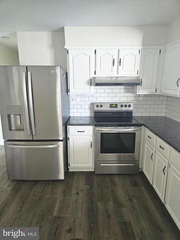 352 W WALNUT ST, Pottstown, PA 19464