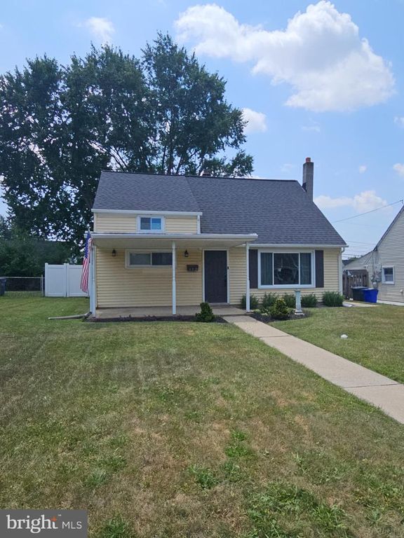 352 W WALNUT ST, Pottstown, PA 19464