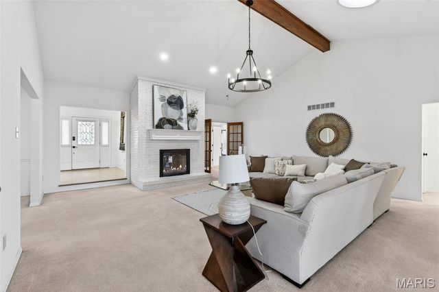 58 Lansdowne Court, St Charles, MO 63303