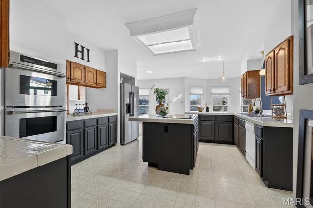 58 Lansdowne Court, St Charles, MO 63303