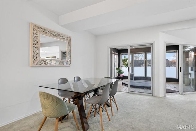 58 Lansdowne Court, St Charles, MO 63303