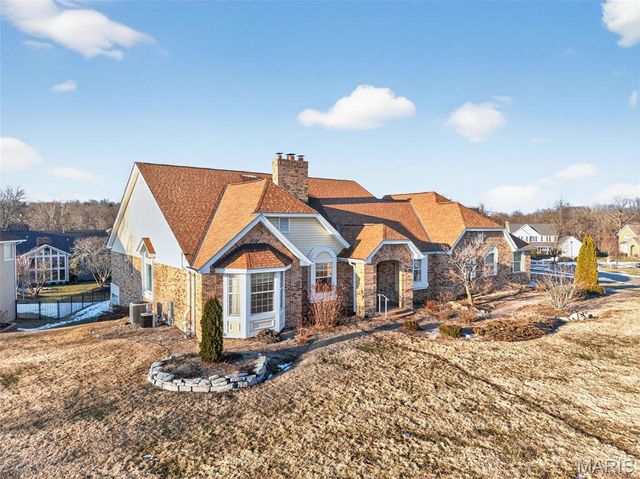 58 Lansdowne Court, St Charles, MO 63303