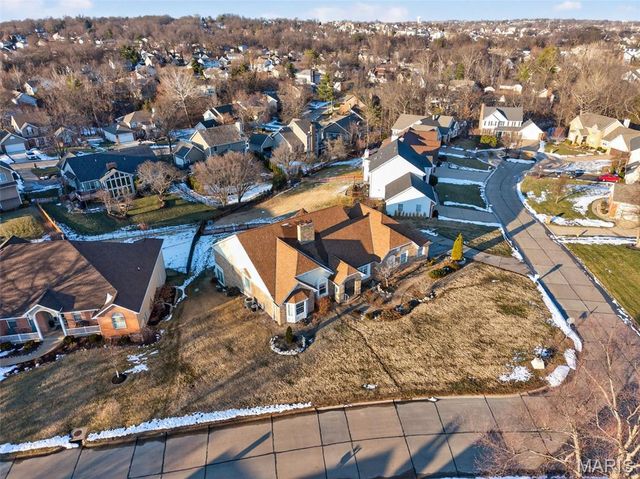 58 Lansdowne Court, St Charles, MO 63303