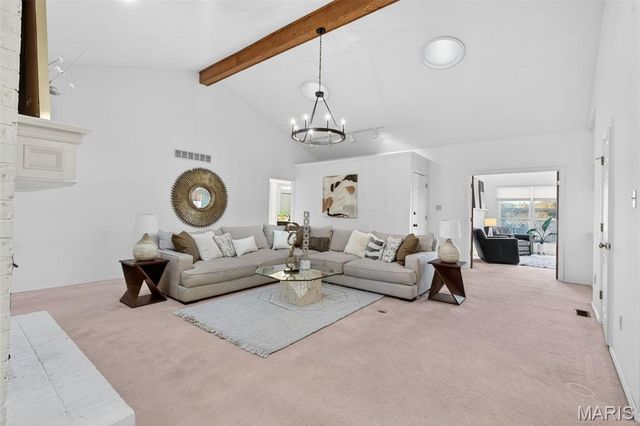 58 Lansdowne Court, St Charles, MO 63303