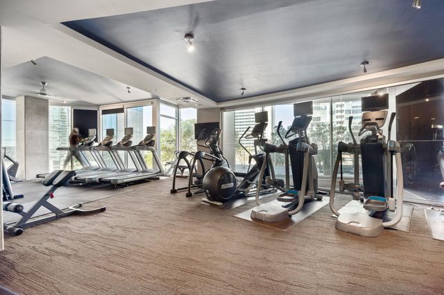 360 Nueces ST 2509, Austin, TX 78701