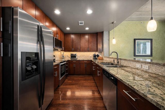 360 Nueces ST 2509, Austin, TX 78701