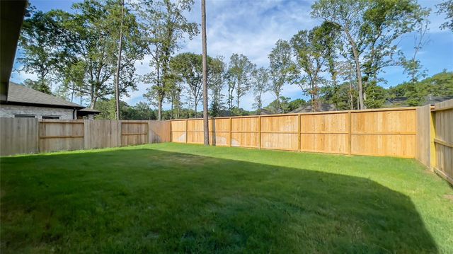 21735 N Enchanted Rock Dr, Porter, TX 77365