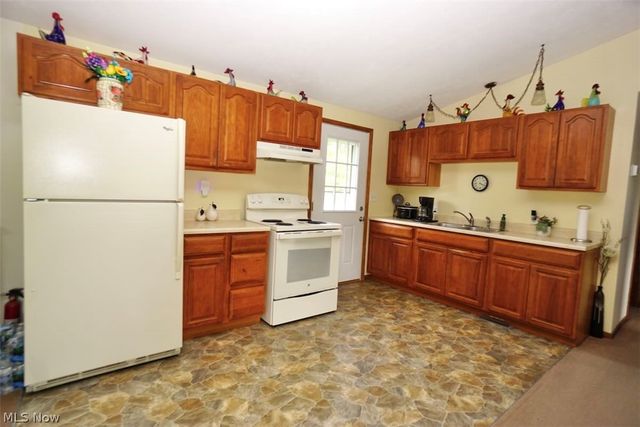 5875 Trumbull Road, Geneva, OH 44041