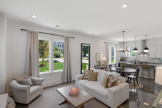 505 Croley Dr, Nashville, TN 37209