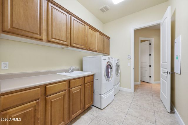 10801 E La Junta Road, Scottsdale, AZ 85255