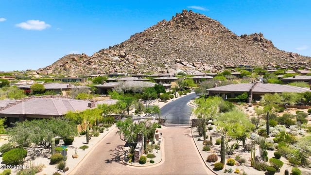 10801 E La Junta Road, Scottsdale, AZ 85255