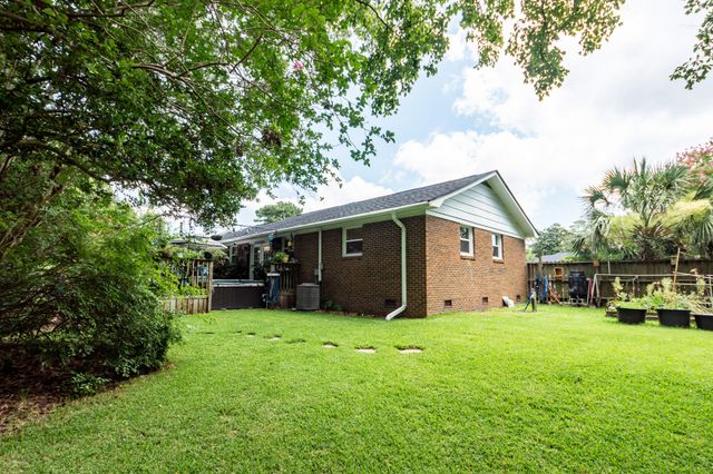 108 Stanford Court, Ladson, SC 29456