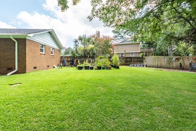 108 Stanford Court, Ladson, SC 29456