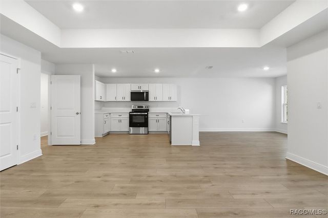 9838 N Elkcam Boulevard, Citrus Springs, FL 34433