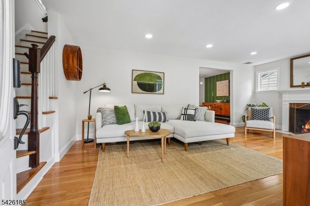 93 South Prospect St, Verona Twp., NJ 07044