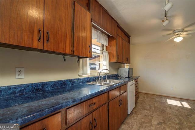 625 Forest Road, Athens, GA 30605